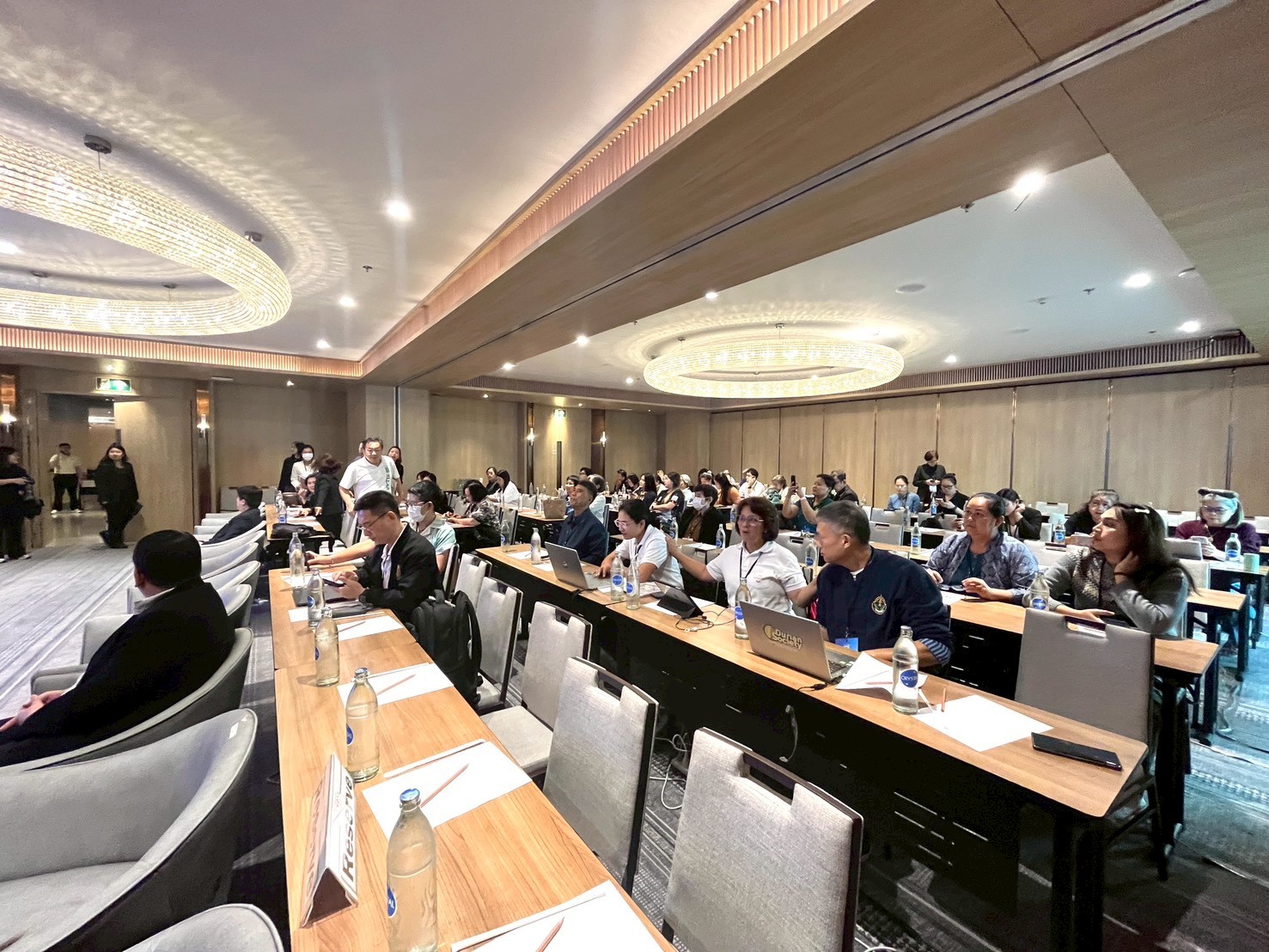 LINE_ALBUM_DBD 9269_260218_7