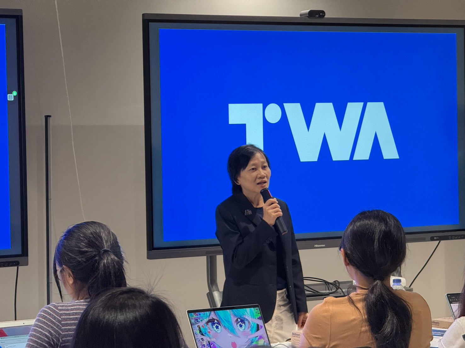 LINE_ALBUM_TWA 12.9.69_260914_55